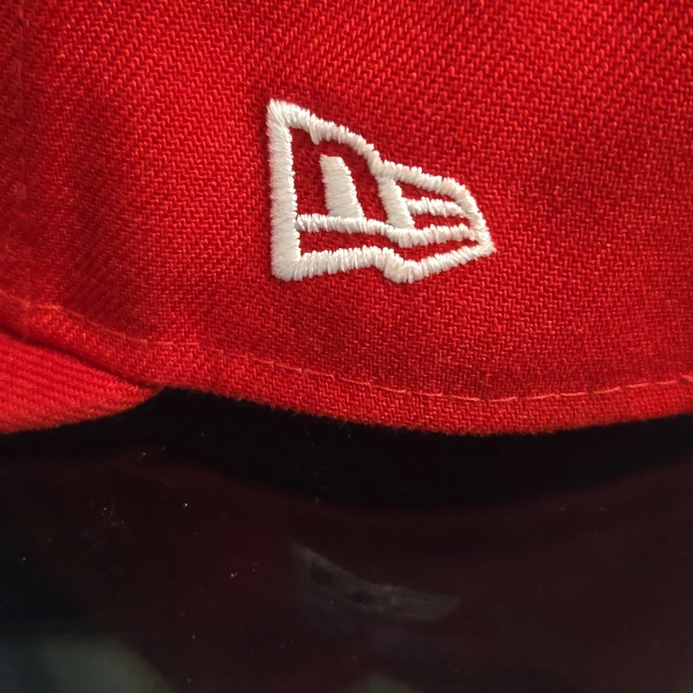 New era hat - Picture 4 of 5
